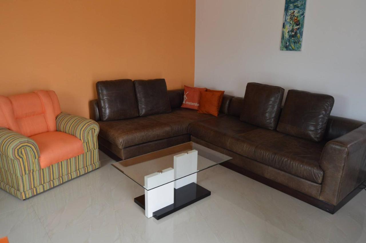 Apartamento T1 Mobiliado Com Wi-Fi Praia Luaran gambar