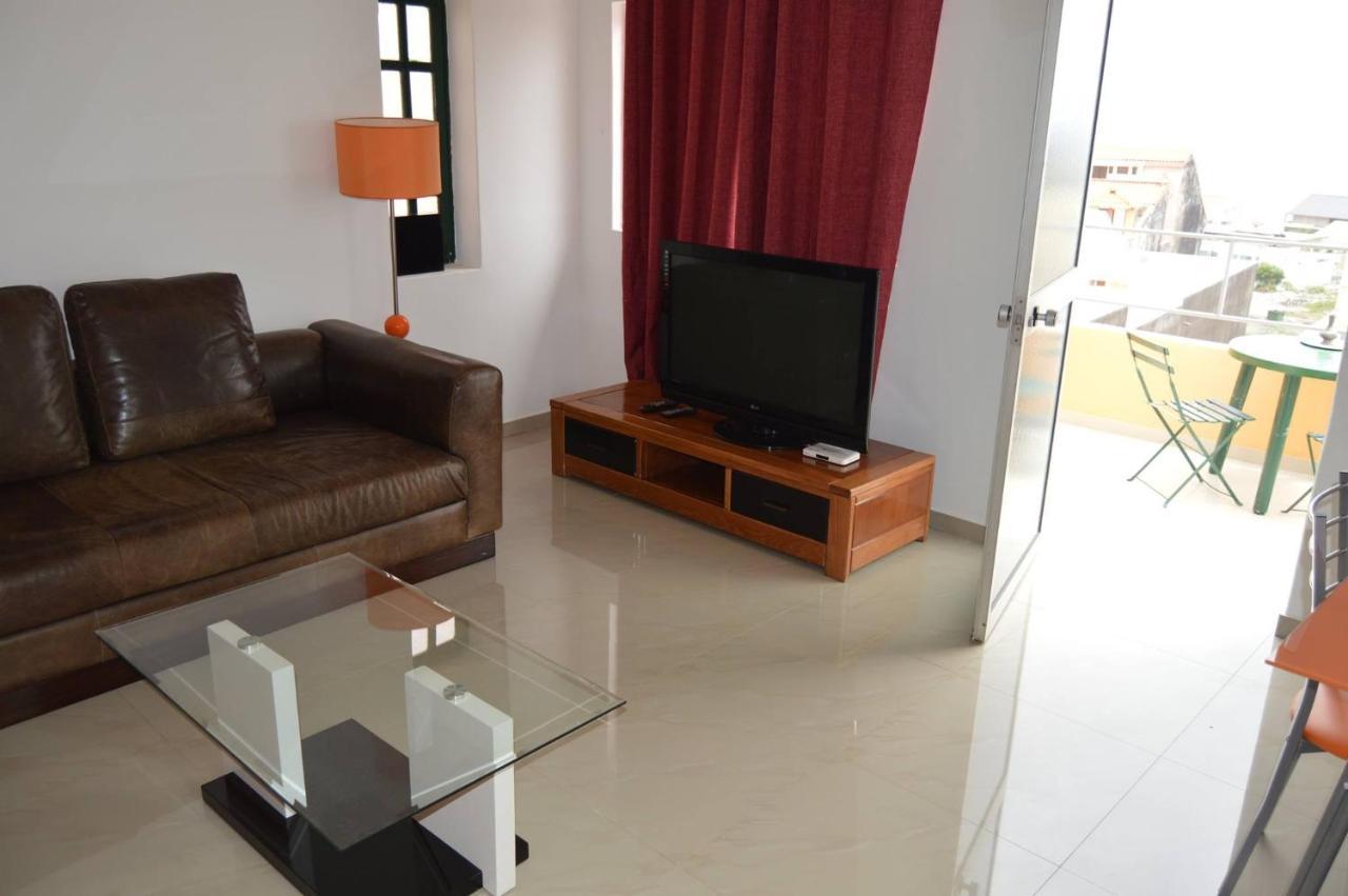 Apartamento T1 Mobiliado Com Wi-Fi Praia Luaran gambar